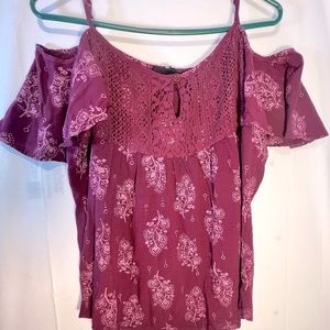 Women’s large top with cut off shoulders